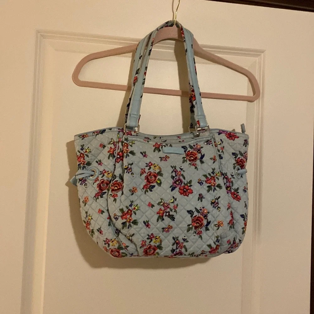 Vera Bradley purse - Picture 1 of 3